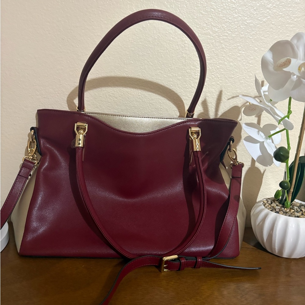 Foxer Chic Maroon Leather Shoulder Bag